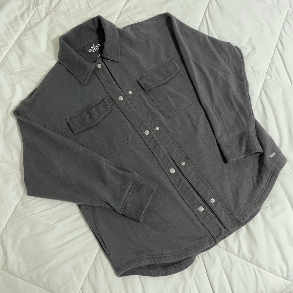 Hollister Women's Oversized Gray Button-Up Shacket
